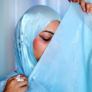 Luxe Shimmer Hijab – Frozen Glaze