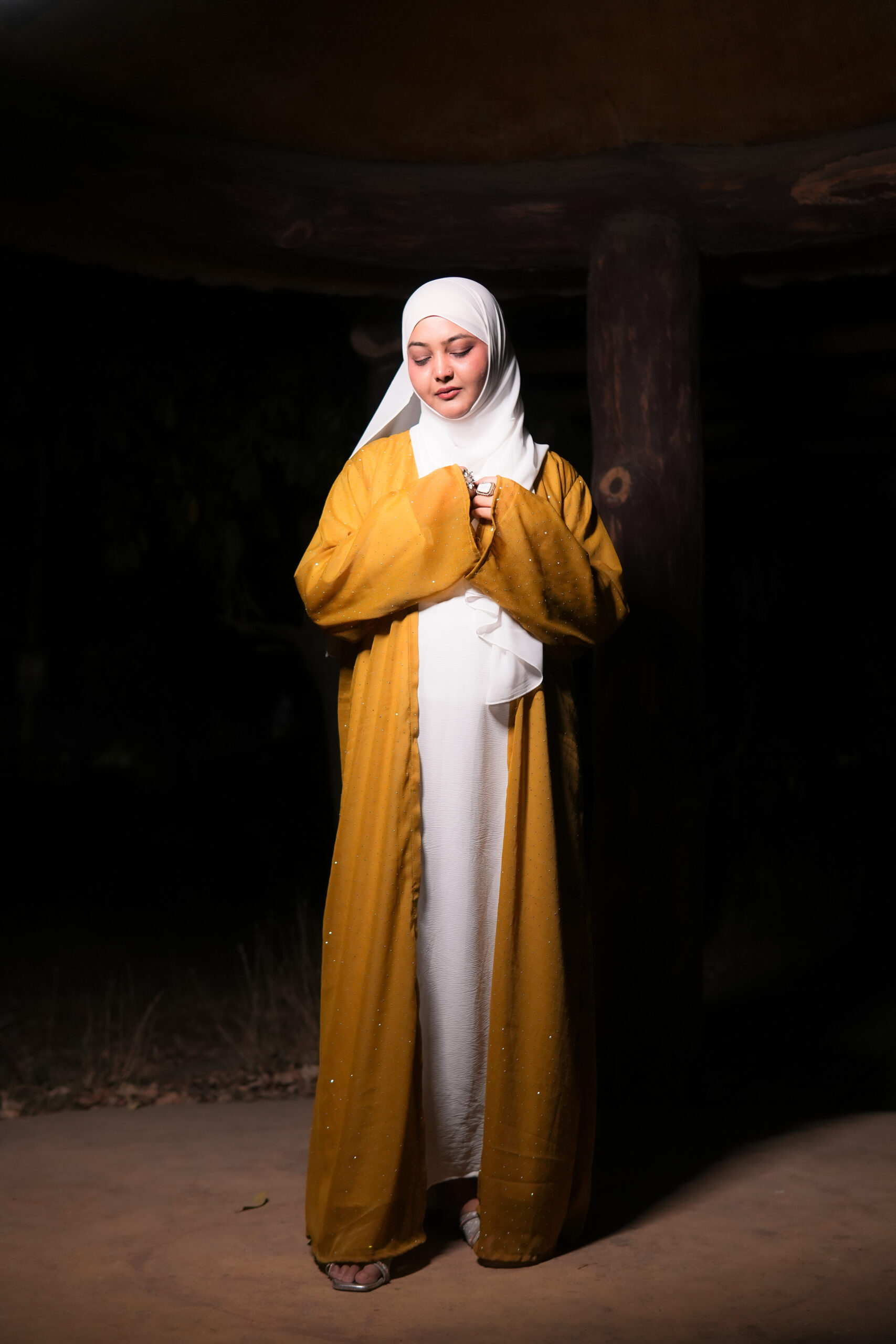 Liora Abayah – Mustard Gold