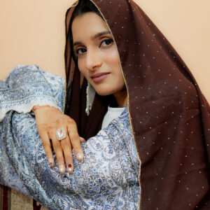 Rhinestone Hijab – Soft Brown